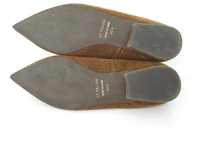 Autre Marque Scarpe basse in velluto Le Talon Pointed Star Studs Marrone Cammello - vista 5