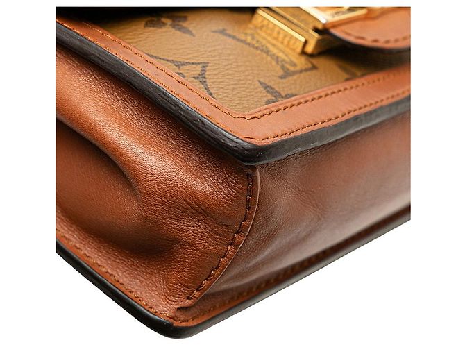 Louis Vuitton Dauphine Monogram Reverse Schultertasche Braun - Ansicht 4
