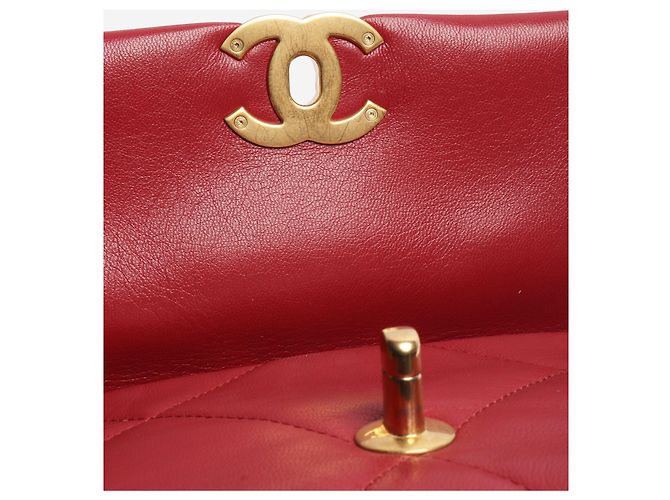 Chanel Borsa a tracolla trapuntata in agnello rosso 2022 19 - vista 5