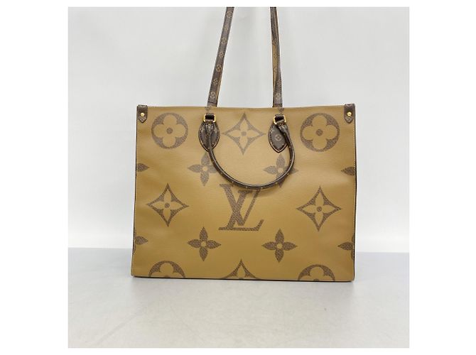 Borsa Tote Louis Vuitton Monogram Giant Reverse OnTheGo GM Marrone - vista 11