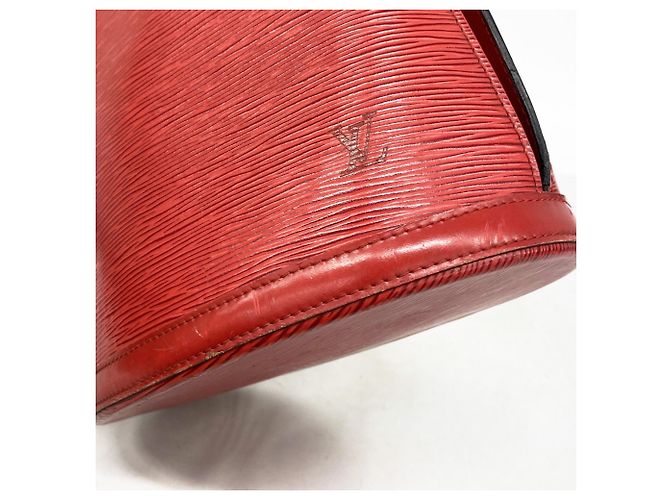 Louis Vuitton Epi Cluny Schultertasche Rot - Ansicht 10