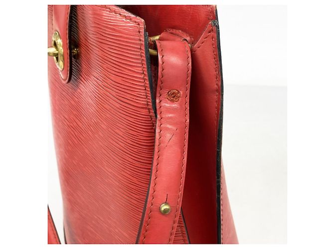 Louis Vuitton Epi Cluny Schultertasche Rot - Ansicht 6