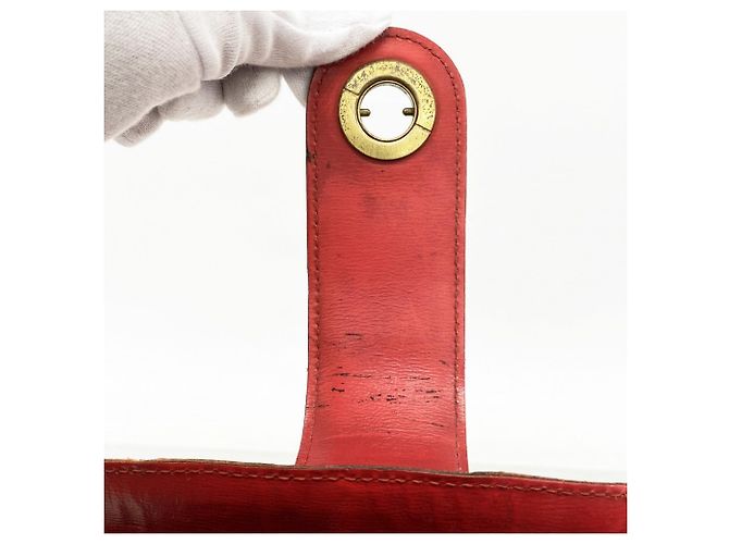 Louis Vuitton Epi Cluny Schultertasche Rot - Ansicht 8