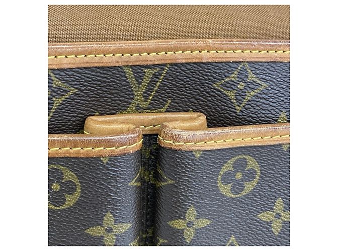 Borsa a tracolla Louis Vuitton Monogram Gibeciere GM Marrone - vista 11