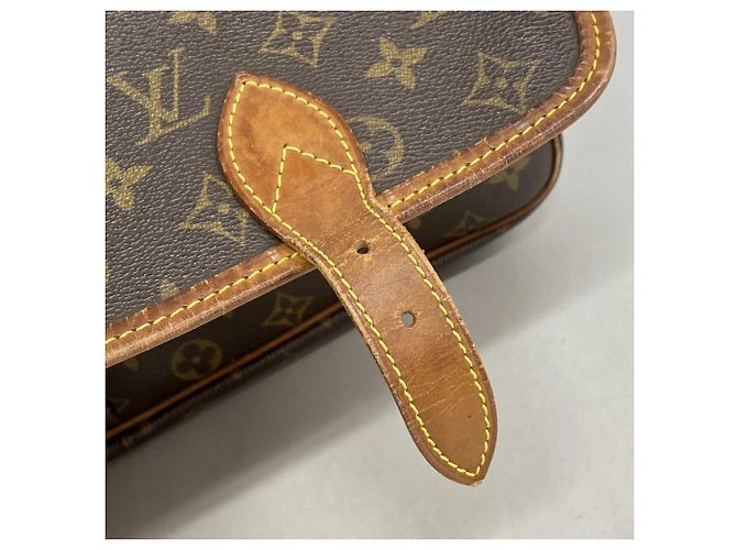 Borsa a tracolla Louis Vuitton Monogram Gibeciere GM Marrone - vista 8