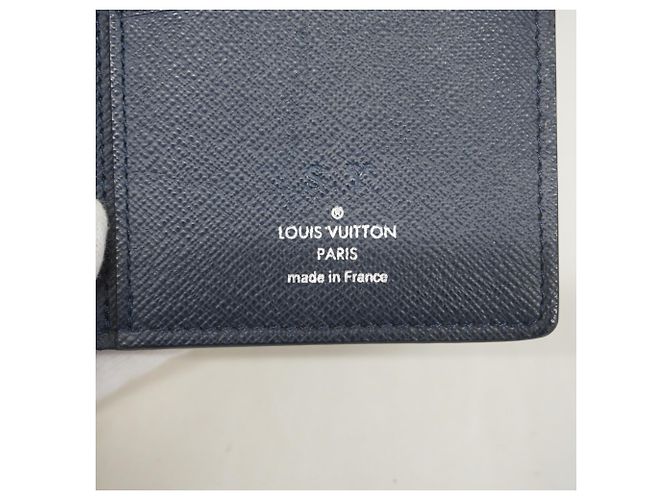Louis Vuitton Taiga Portefeuille Brazza Long Wallet Blu navy - vista 4