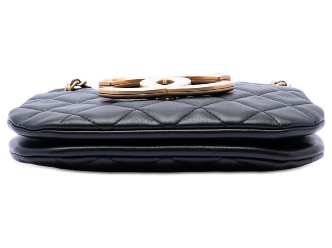 Borsa a tracolla Chanel Black Small Quilted Lambskin Giant CC Chain Compartment Nero - vista 3