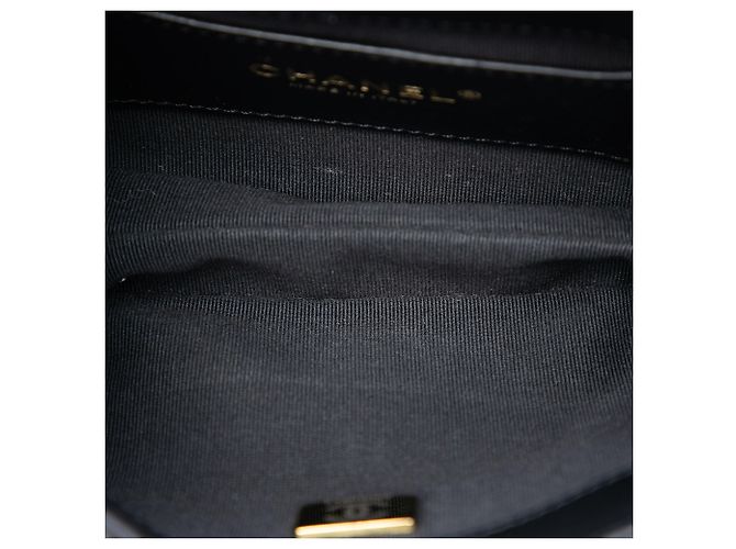 Borsa a tracolla Chanel Black Small Quilted Lambskin Giant CC Chain Compartment Nero - vista 4