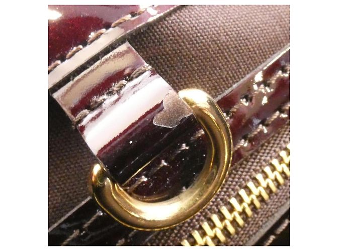 Borsa Louis Vuitton Vernis Wilshire PM in Amarante Bordò - vista 8