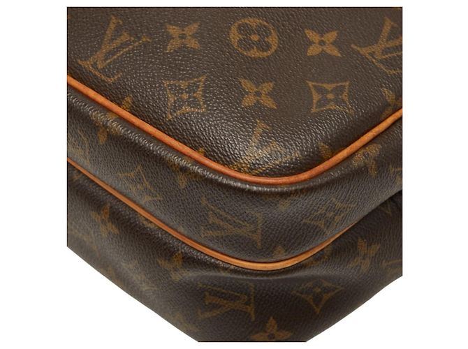 Borsa a tracolla Louis Vuitton Monogram Reporter PM Marrone - vista 4