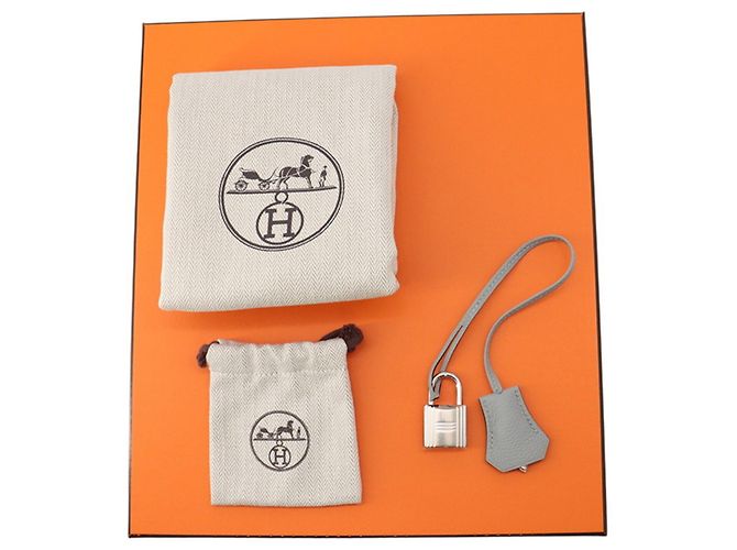 Hermès Borsa a tracolla Hermes Kelly Accad PM Marrone - vista 13