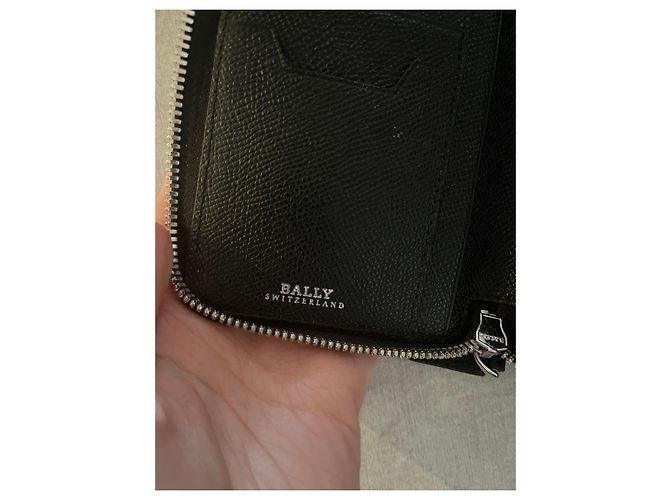 Cartera Bally de cuero negro con cierre de cremallera - vista 5