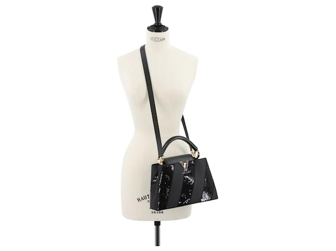Borsa Louis Vuitton Capucines BB Nero - vista 10