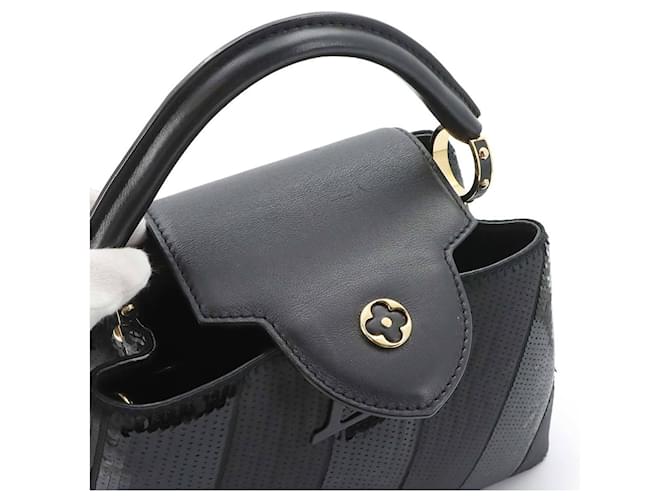 Borsa Louis Vuitton Capucines BB Nero - vista 8