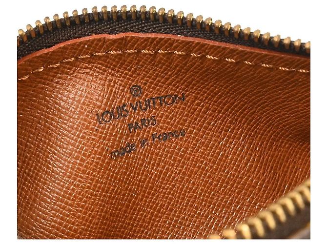 Louis Vuitton Papillon Pochette Monogram Canvas Mini Marrone - vista 4