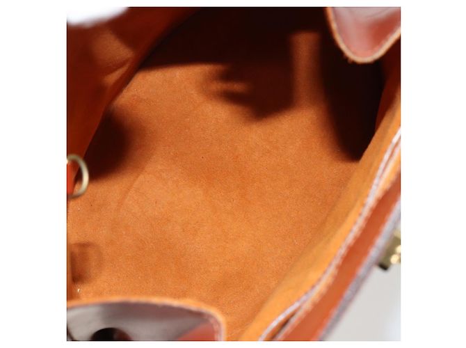 Louis Vuitton Cluny Epi Leather Marrone - vista 5