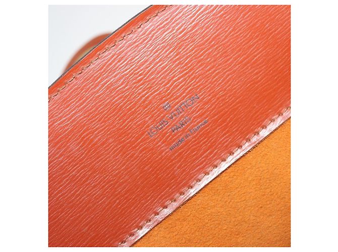 Louis Vuitton Cluny Epi Leather Marrone - vista 6