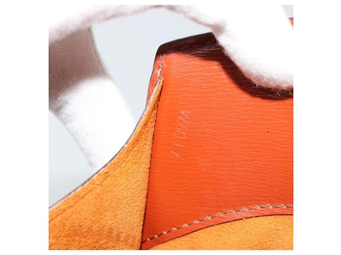 Louis Vuitton Cluny Epi Leather Marrone - vista 7