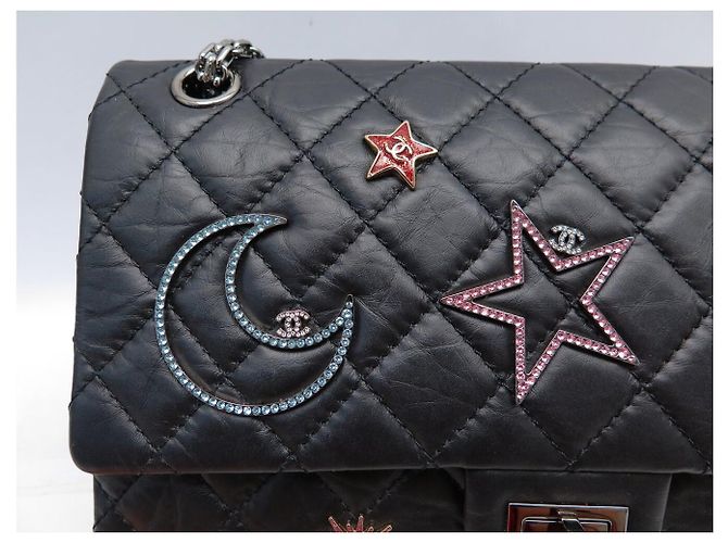 NUOVA BORSA CHANEL GRANDE 2.55 SPACE CHARMS PELLE MATELASSÉ TRACULLA Nero - vista 10