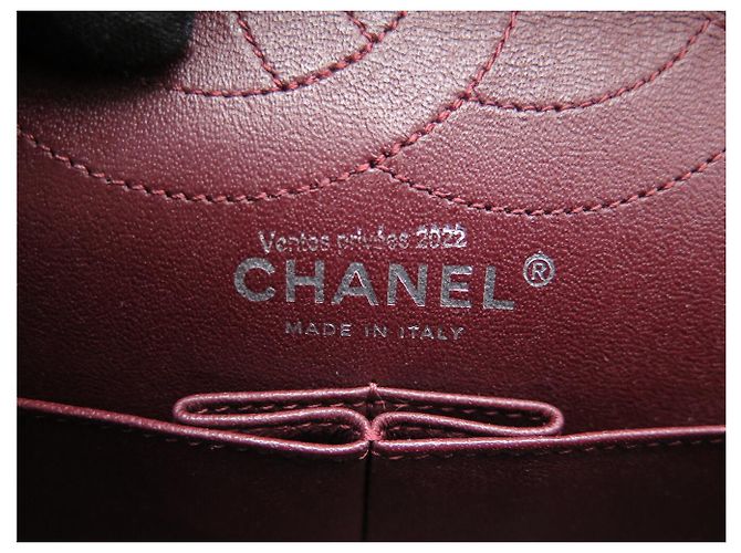 NUOVA BORSA CHANEL GRANDE 2.55 SPACE CHARMS PELLE MATELASSÉ TRACULLA Nero - vista 14