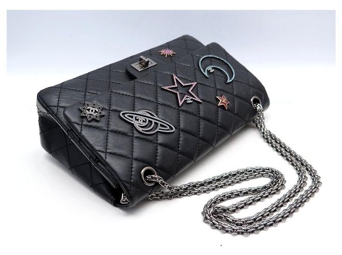 NUOVA BORSA CHANEL GRANDE 2.55 SPACE CHARMS PELLE MATELASSÉ TRACULLA Nero - vista 7