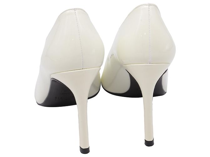Stilettos Heist de Stuart Weitzman en charol blanco Crudo - vista 5