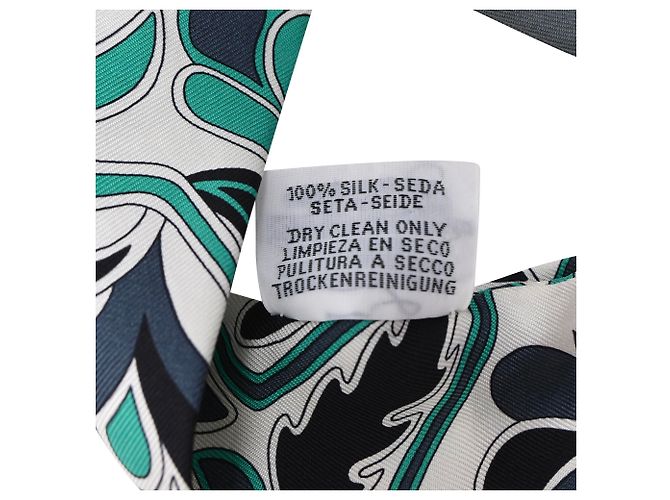 Hermès Folklore bedruckter Twill-Schal aus mehrfarbiger Seide Mehrfarben - Ansicht 4