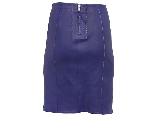 Saia lápis Marc by Marc Jacobs com acabamento em ondas em couro roxo - vista 3