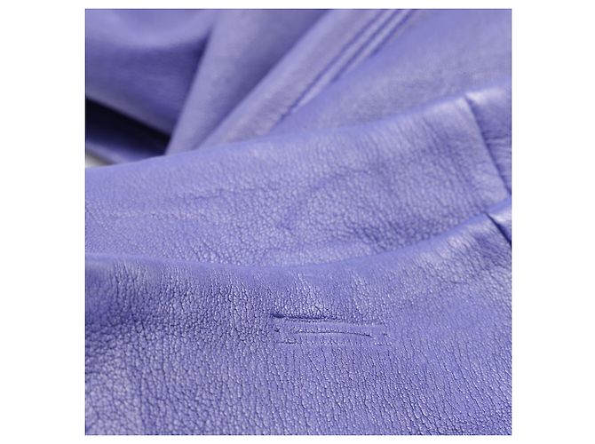 Saia lápis Marc by Marc Jacobs com acabamento em ondas em couro roxo - vista 5