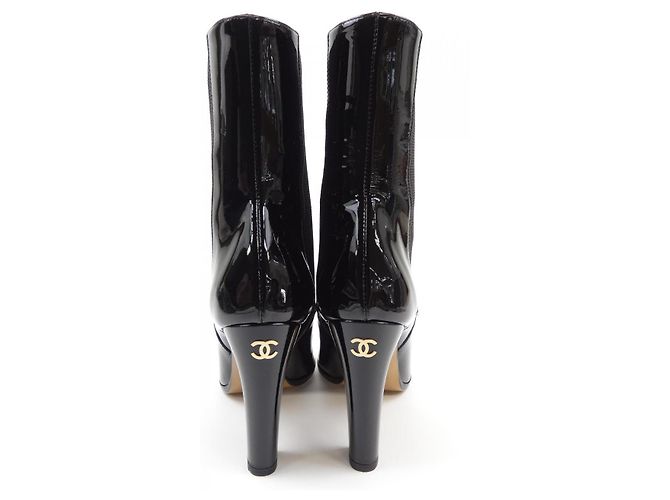 Chanel G30090X31136 Lackleder-Stiefel Schwarz - Ansicht 5