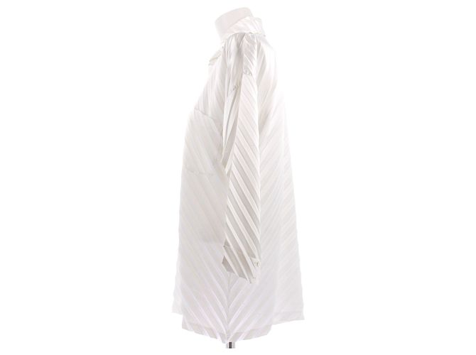 Issey Miyake Bluse weiß aus Polyester - Ansicht 4