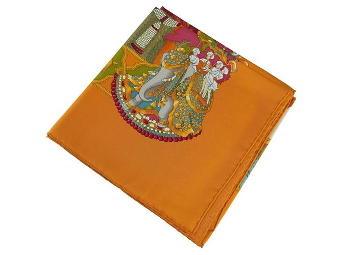 Hermès HERMES Carre 90 Schal aus mehrfarbiger Seide Mehrfarben - Ansicht 2