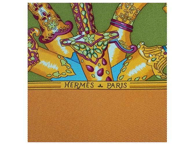 Hermès HERMES Carre 90 Schal aus mehrfarbiger Seide Mehrfarben - Ansicht 4