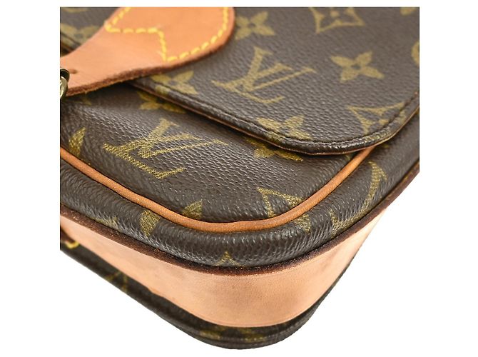 Bolso Louis Vuitton Cartouchiere Monogram Canvas PM Castaño - vista 7