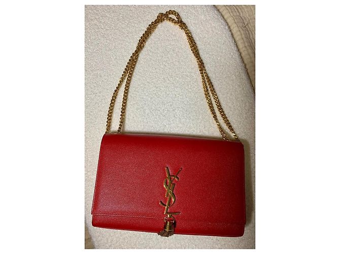 Yves Saint Laurent Bolsa Saint Laurent Kate em couro vermelho com pompom - vista 5