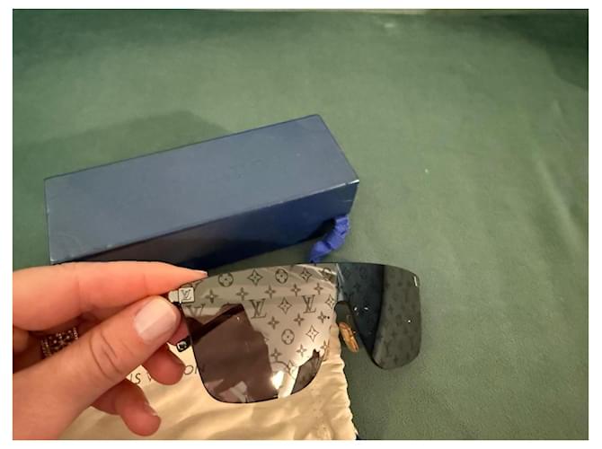 Gafas de sol Louis Vuitton Monogram Shield Negro - vista 2