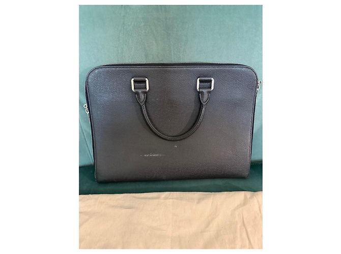 Valigetta in pelle Taiga Louis Vuitton Nero - vista 8