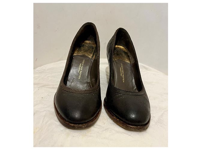 Dries Van Noten Décolleté classiche marroni con punta a mandorla Marrone scuro - vista 2