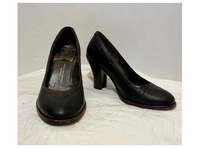 Dries Van Noten Décolleté classiche marroni con punta a mandorla Marrone scuro - vista 3