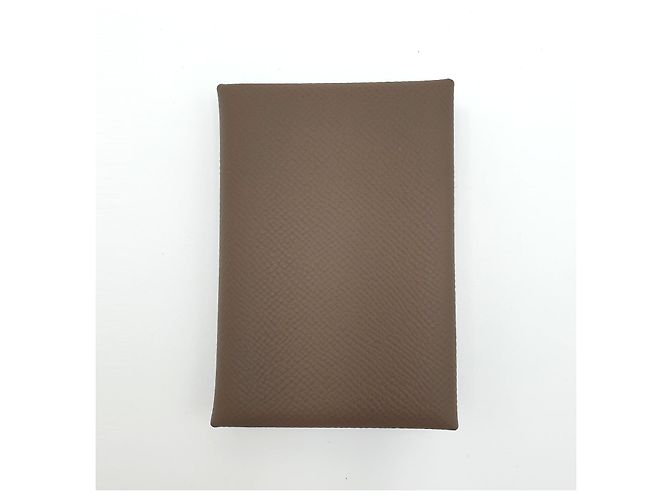Hermès Mini Cartera Calvi Duo Compact, Pele de Vitello Epsom, Etoupe Beige Marrón claro Marrón oscuro - vista 2