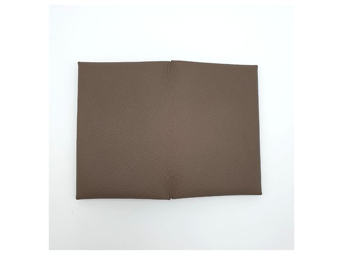 Hermès Kartenetui Calvi, Epsom-Kalbsleder, Etoupe Beige Hellbraun Dunkelbraun - Ansicht 6