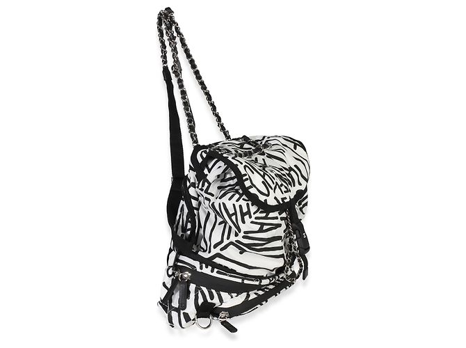 Chanel White Black Nylon Printed Coco Neige Rucksack Schwarz - Ansicht 4
