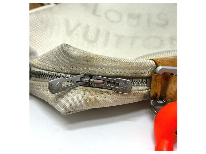 Borsa Louis Vuitton Damier Geant Louis Vuitton Cup Weatherly Bianco - vista 11