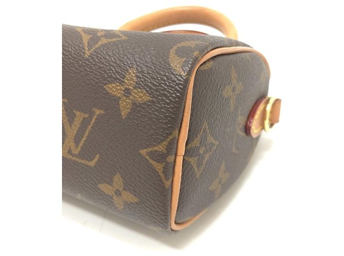 Louis Vuitton M81085 Nano Speedy 2-Way Bag Marrone - vista 6