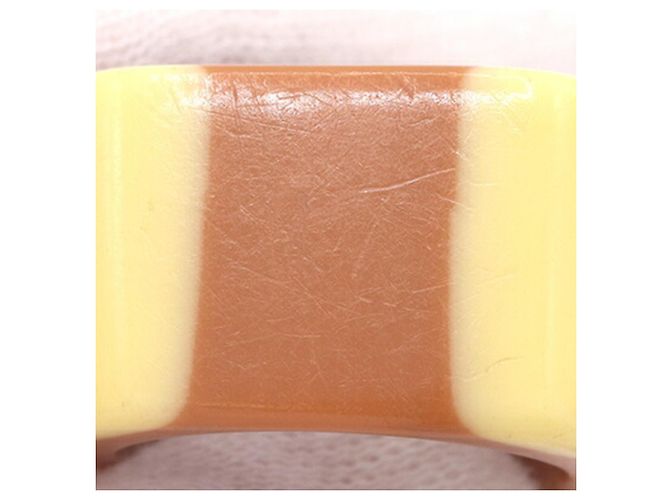 Anello Chanel in plastica marrone crema giallo Crudo - vista 6