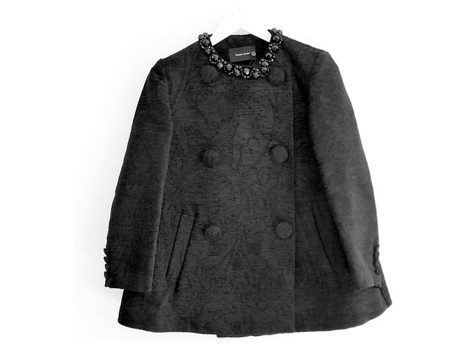 Simone Rocha Abrigo Brocado Pedrería Fall 2015 - vista 2