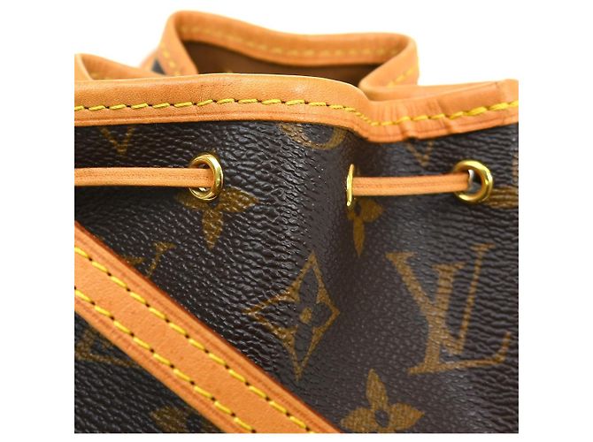 Borsa Louis Vuitton Noe Monogram Canvas Nano Marrone - vista 3