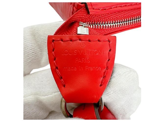 Pochette de piel Epi Louis Vuitton Roja - vista 15
