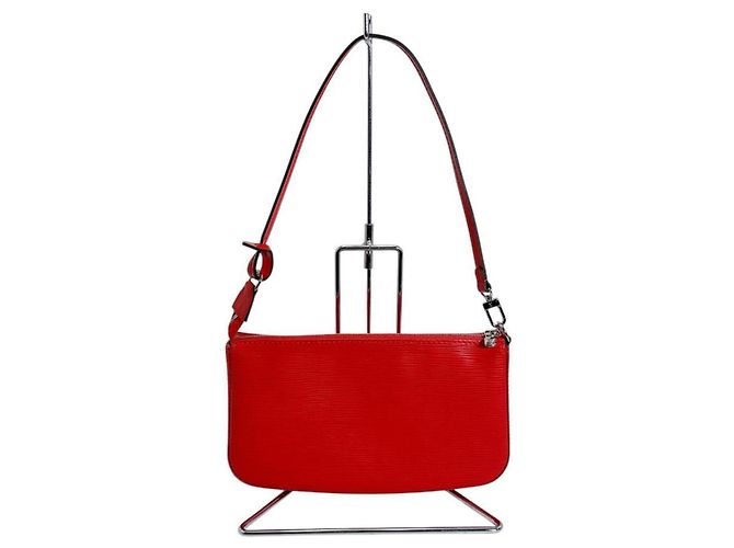 Pochette de piel Epi Louis Vuitton Roja - vista 3