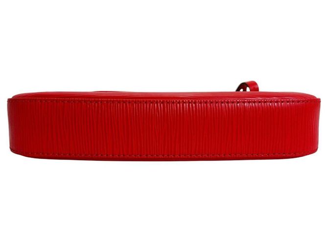 Pochette de piel Epi Louis Vuitton Roja - vista 5